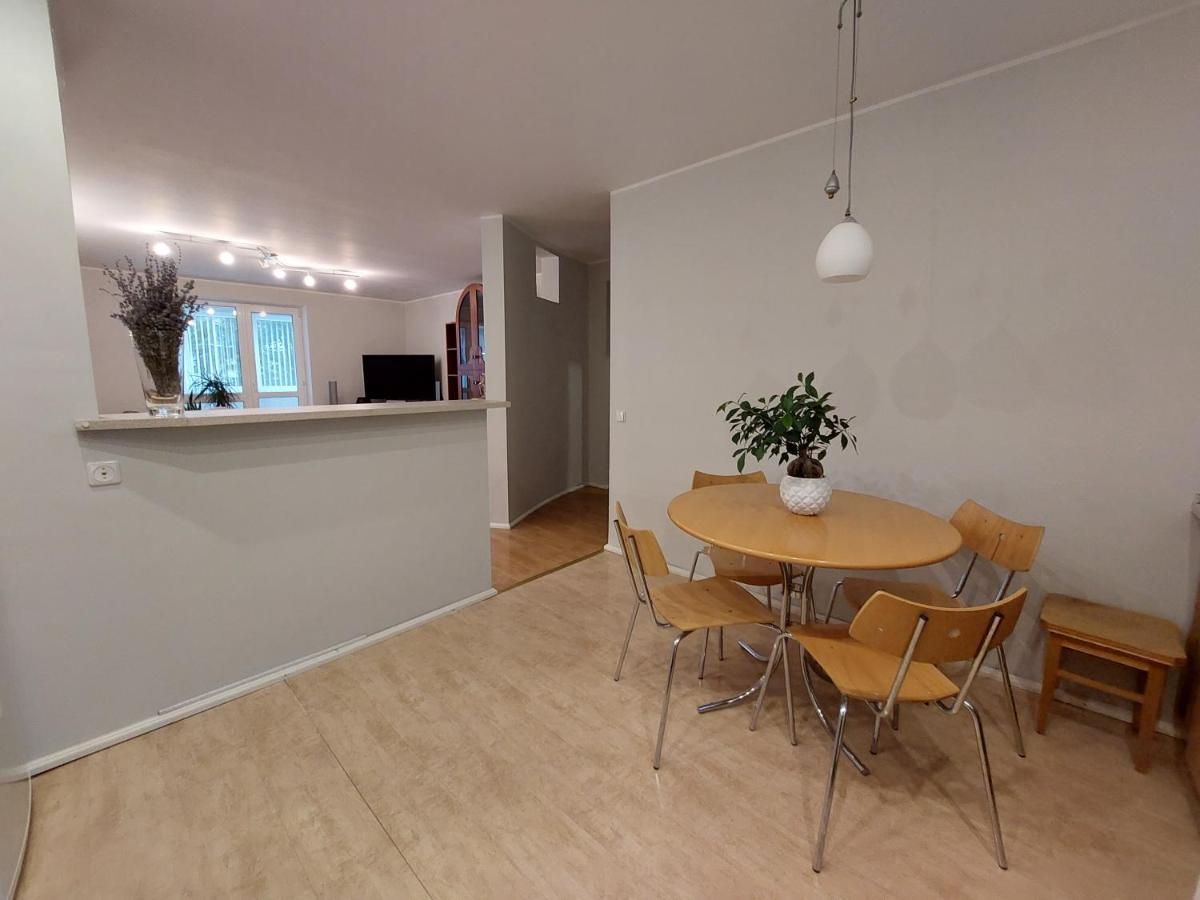 Family House Apartments Вільнюс Екстер'єр фото