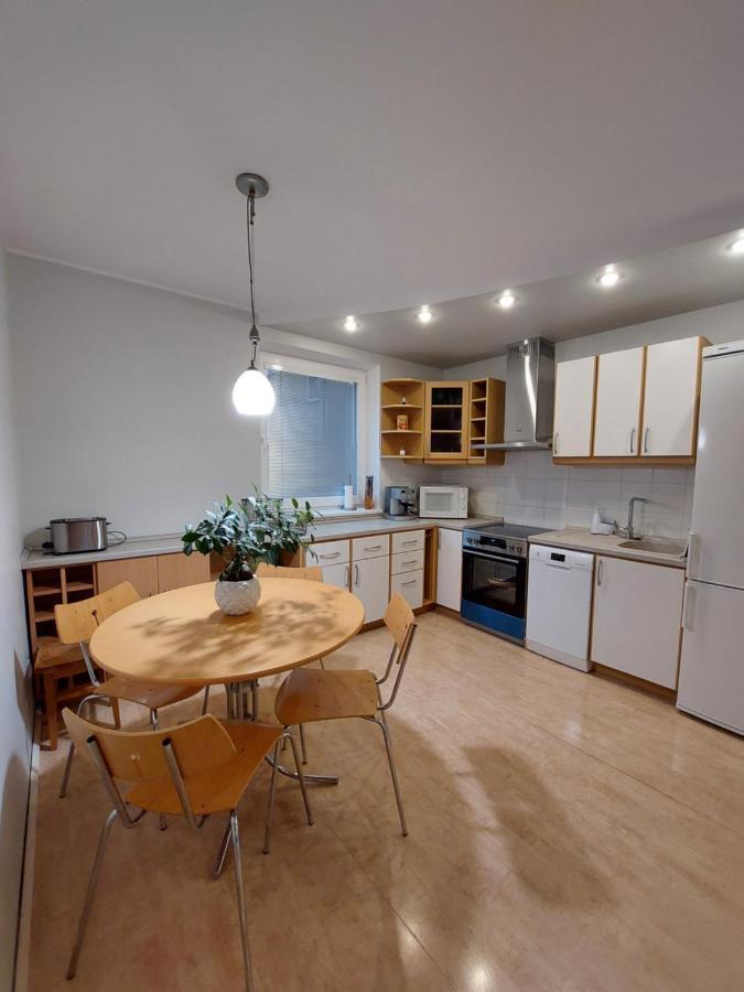 Family House Apartments Вільнюс Екстер'єр фото
