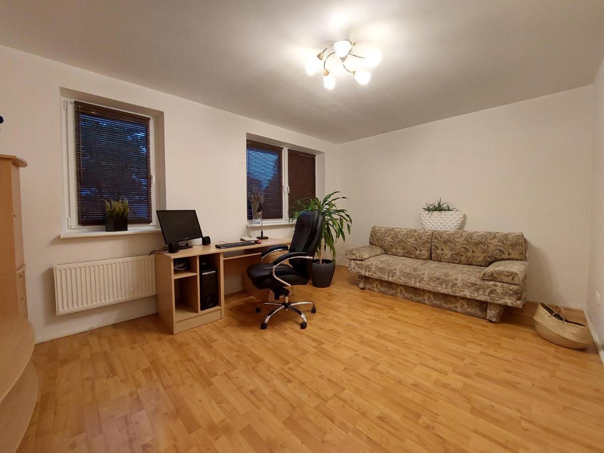 Family House Apartments Вільнюс Екстер'єр фото